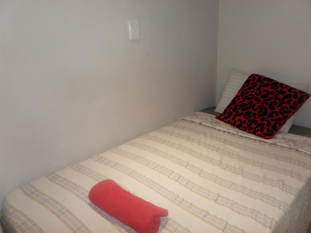 Tshedza Guest House Претория Екстериор снимка