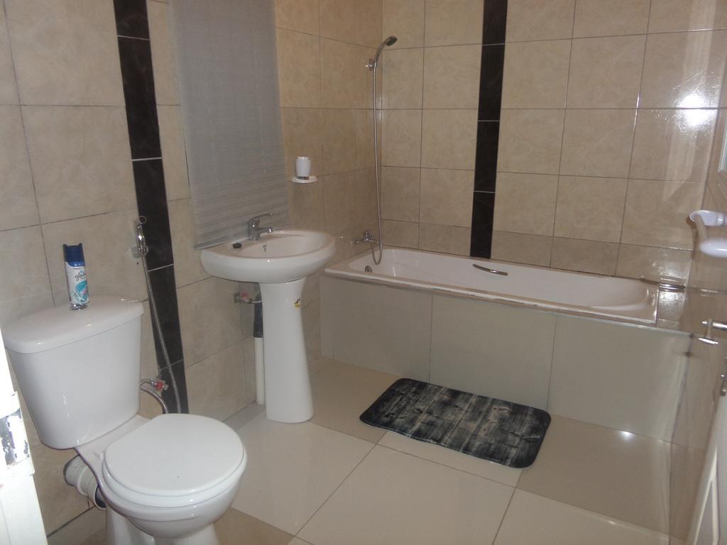 Tshedza Guest House Претория Екстериор снимка